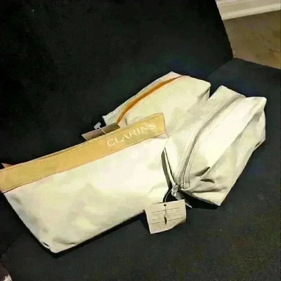 Bundle of 3 Clarins Travel Cream + White Make up Bags - NWT - Picture 3 of 10